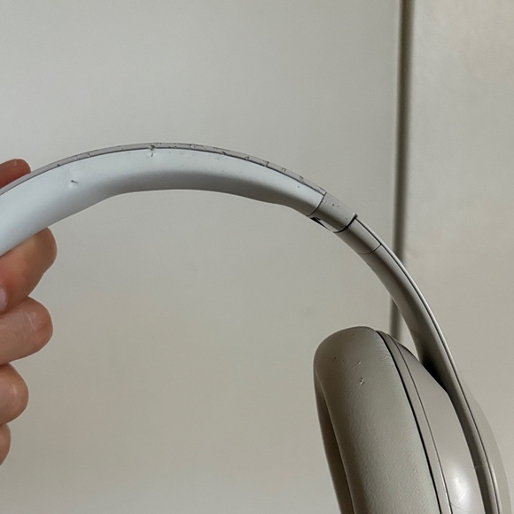 Beats Studio pro wireless headphones sandstone - Picture 4 of 8